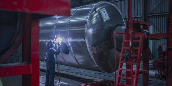 Soldadores · Soldadura Electrodo, Tig, Mig, Mag, Arco Submerso en Pirineus · Montaje de Instalaciones Metálicas